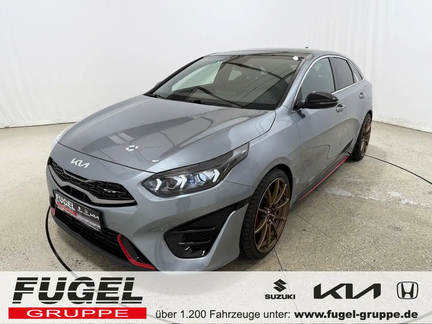 Kia ProCeed / pro_cee'd 1.6 T- GDI DCT GT Alu19Zoll|Pano|LED|virt.Cock.|Na Argent - 1