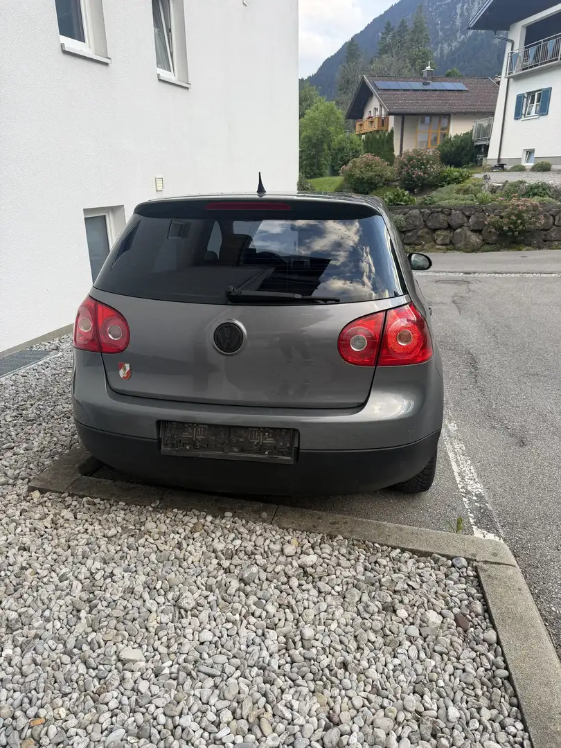 Volkswagen Golf Trendline 1,9 TDI DPF Tüv Neu - 2