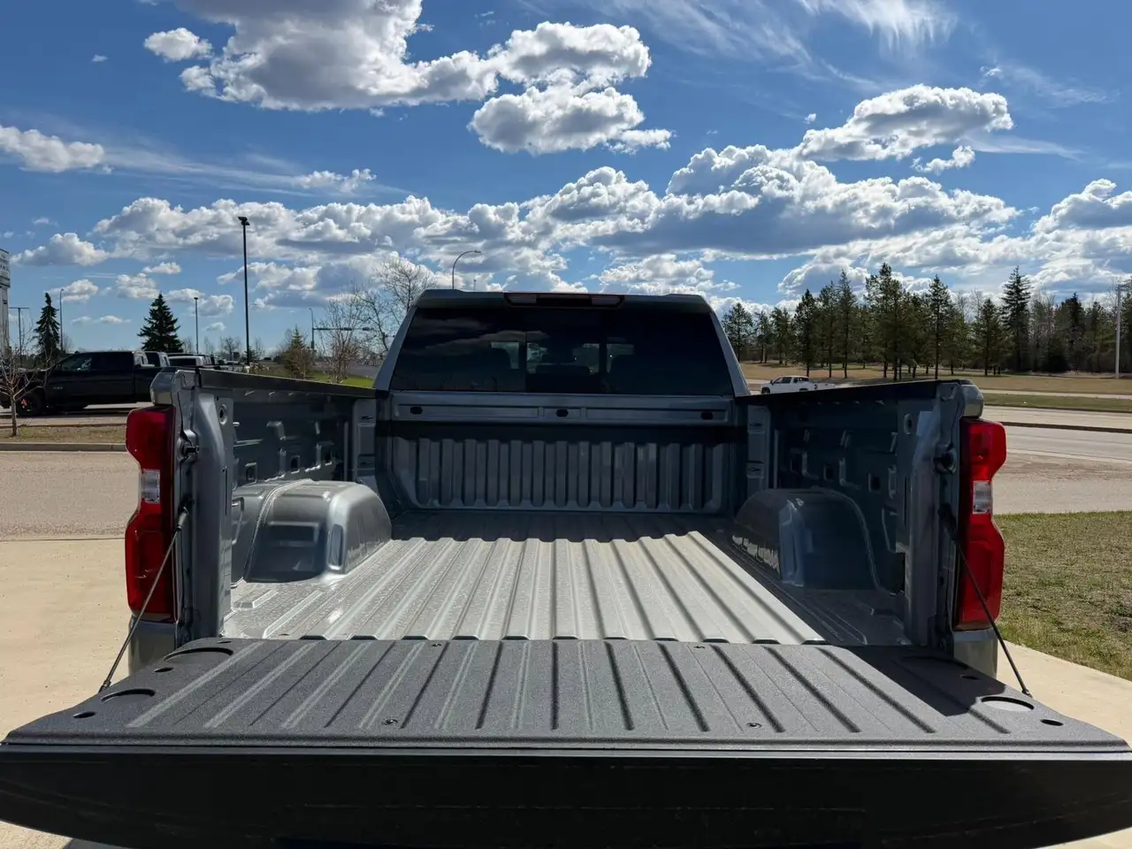 Chevrolet Silverado 1500 снимка Chevrolet Silverado 1500