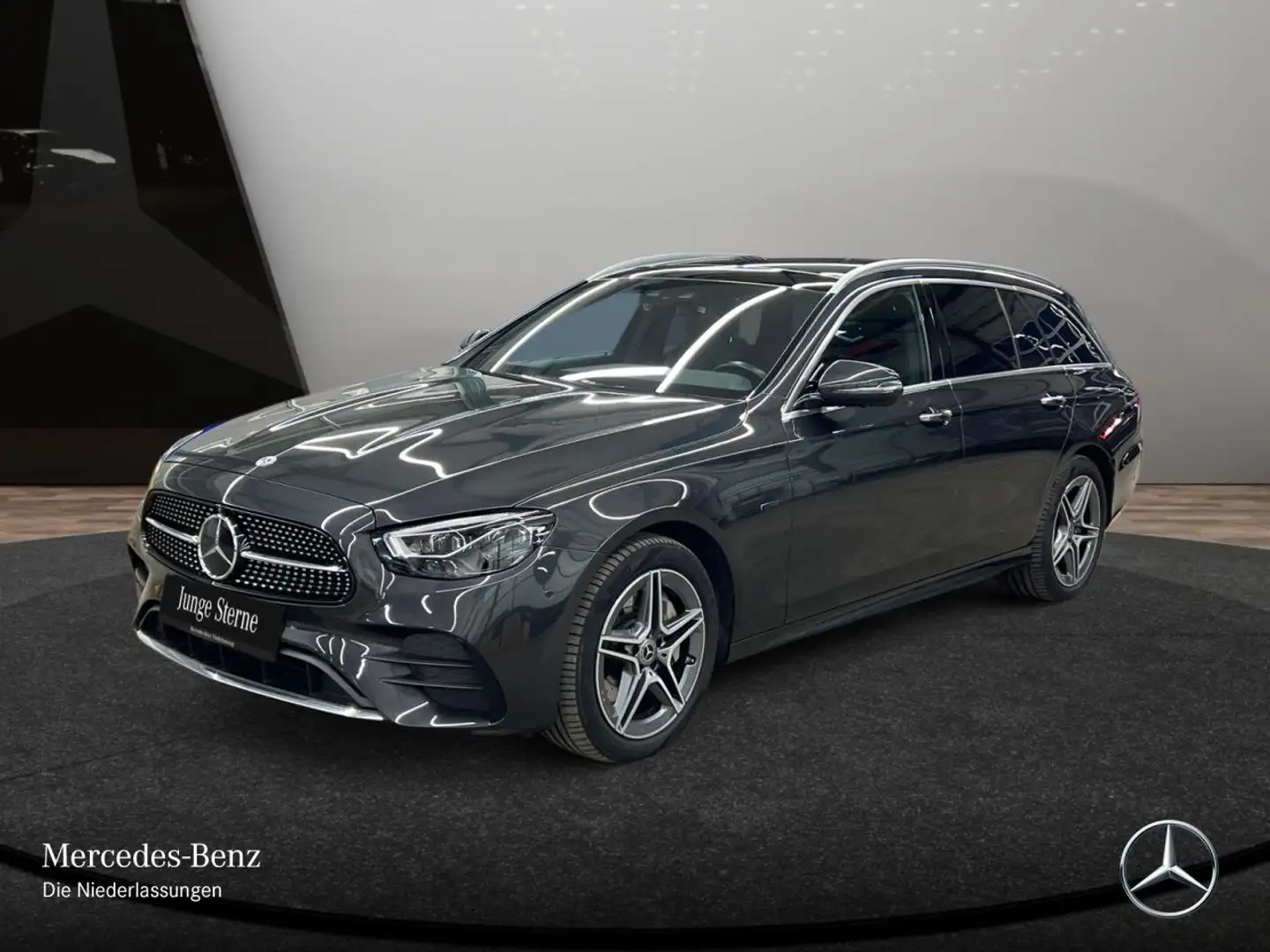 Mercedes-Benz E 300 de T AMG+PANO+360+MULTIBEAM+FAHRASS+KEYLESS Grau - 2