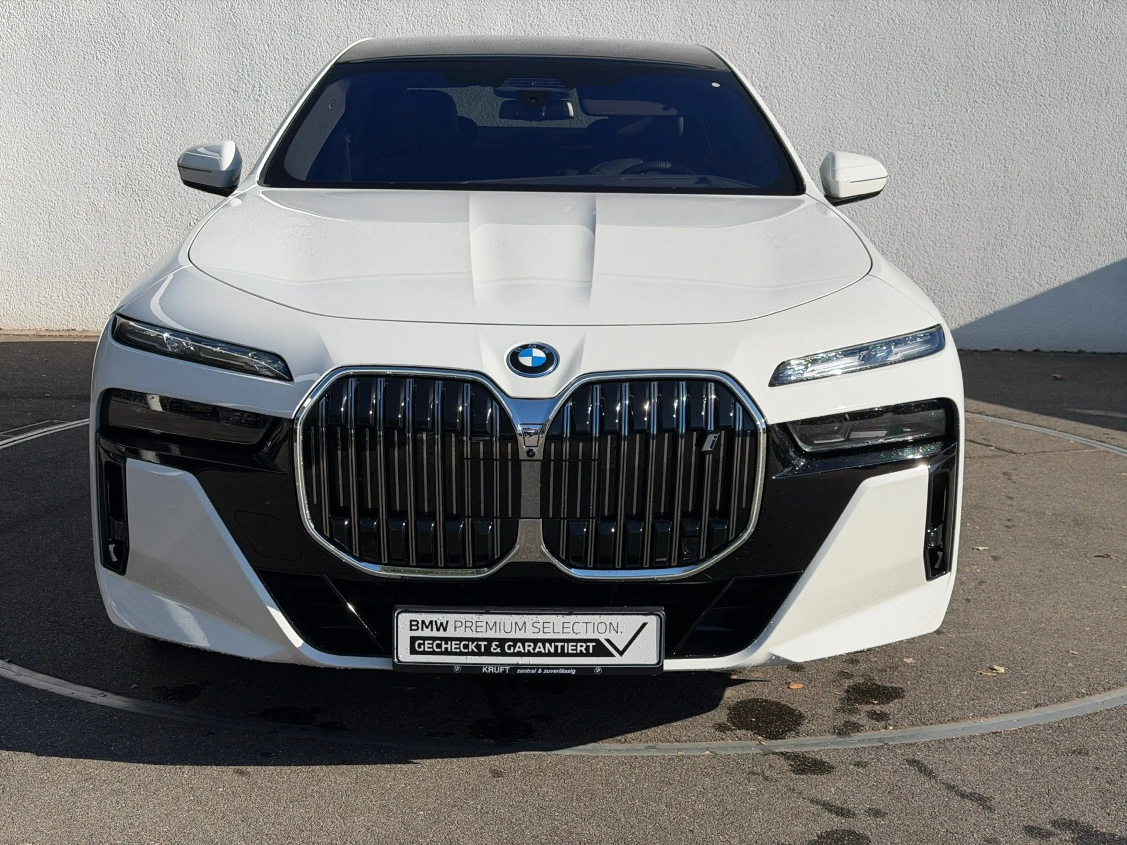 BMW i7 eDrive50 M SPORT+KRISTAL+KAMERA+ACC+ICONIC — photo 3
