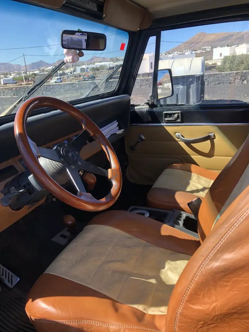 Jeep Wrangler 2.5 Hard Top Base - 2