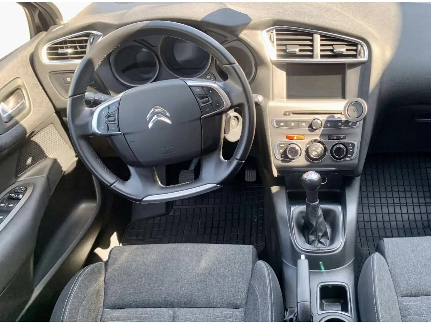 Citroen C4 1.2i PureTech 12V - 110 Millenium PHASE 2 Azul - 2