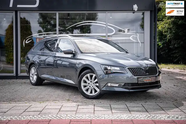 Skoda Superb Combi 1.5 TSI ACT Ambition Business|Trekh|Pano|Mem