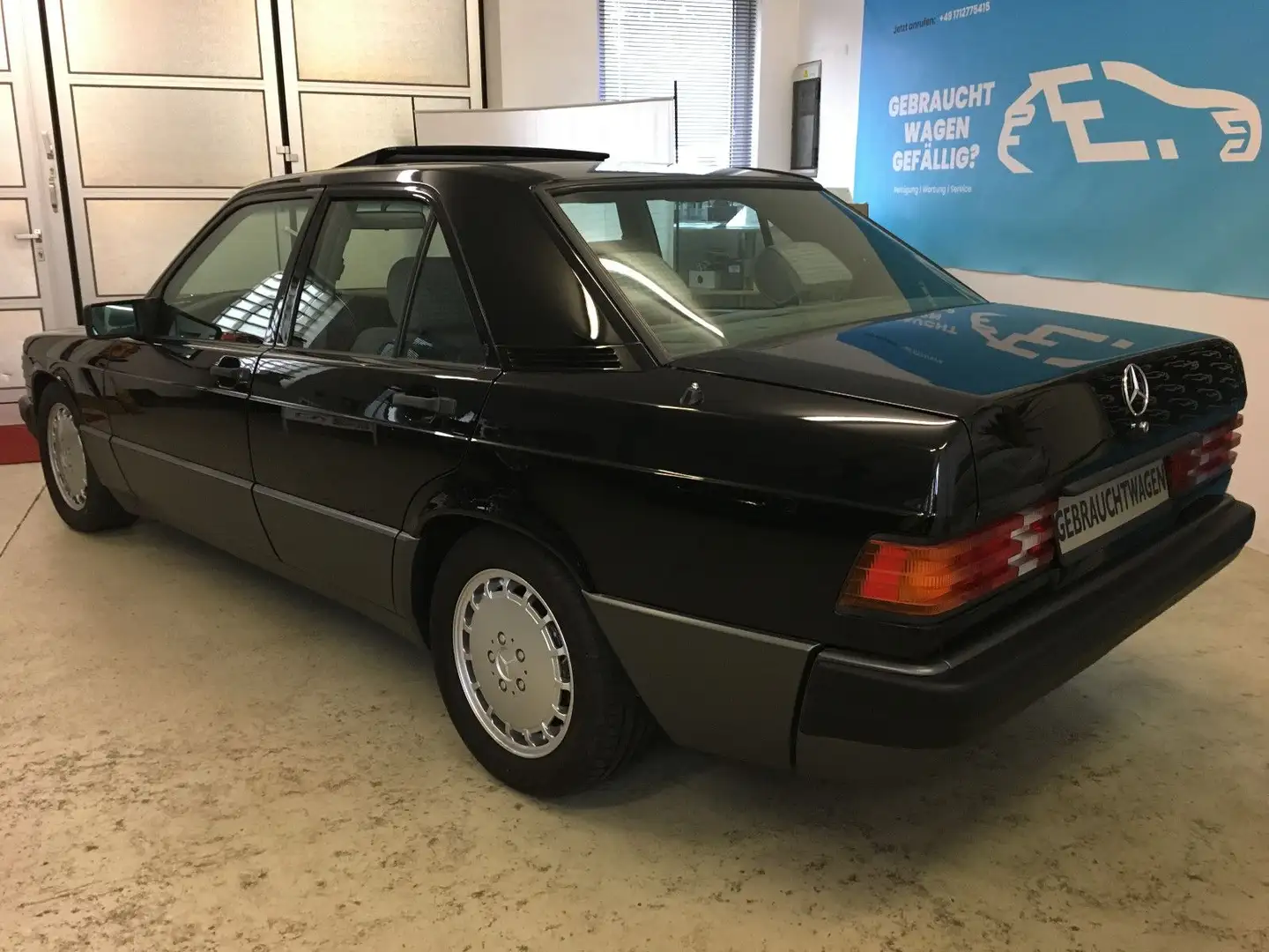 Mercedes-Benz 190 E 1,8 Automatik Noir - 2
