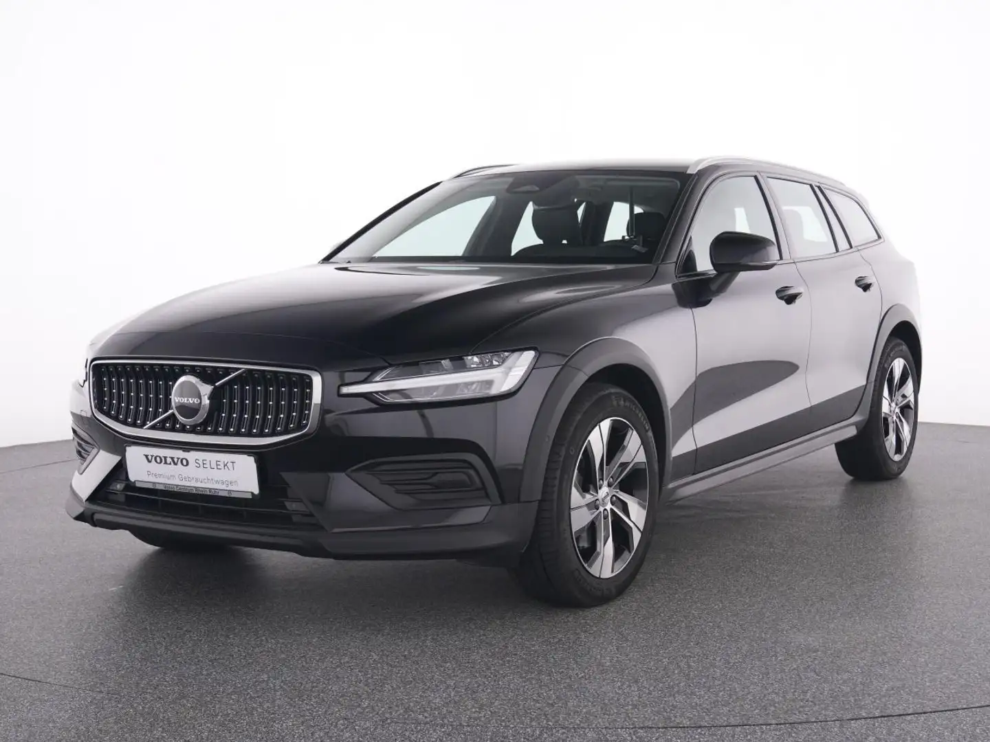 Volvo V60 Cross Country B4 AWD  Plus AHK+MET+SKP+PAP Schwarz - 2