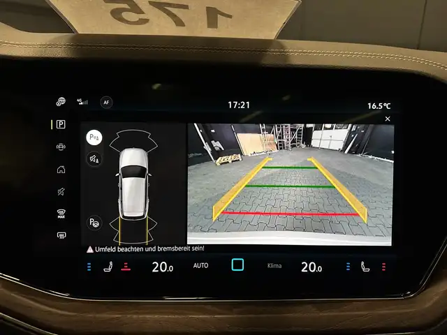 Volkswagen Touareg view 21