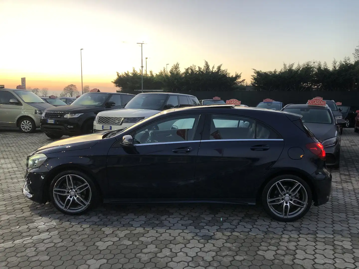 Mercedes-Benz A 180 Classe A - W176 d Premium auto Blau - 2