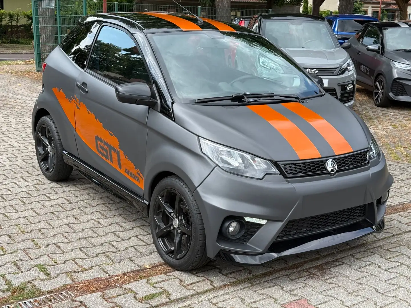 Aixam Coupé GTI ABS Mopedauto Diesel Automatik 45km/h Grau - 1