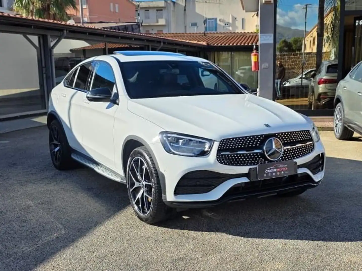 Mercedes-Benz GLC 300 de 4Matic Plug-in Hybrid coupe Premium tettuccio Blanc - 1