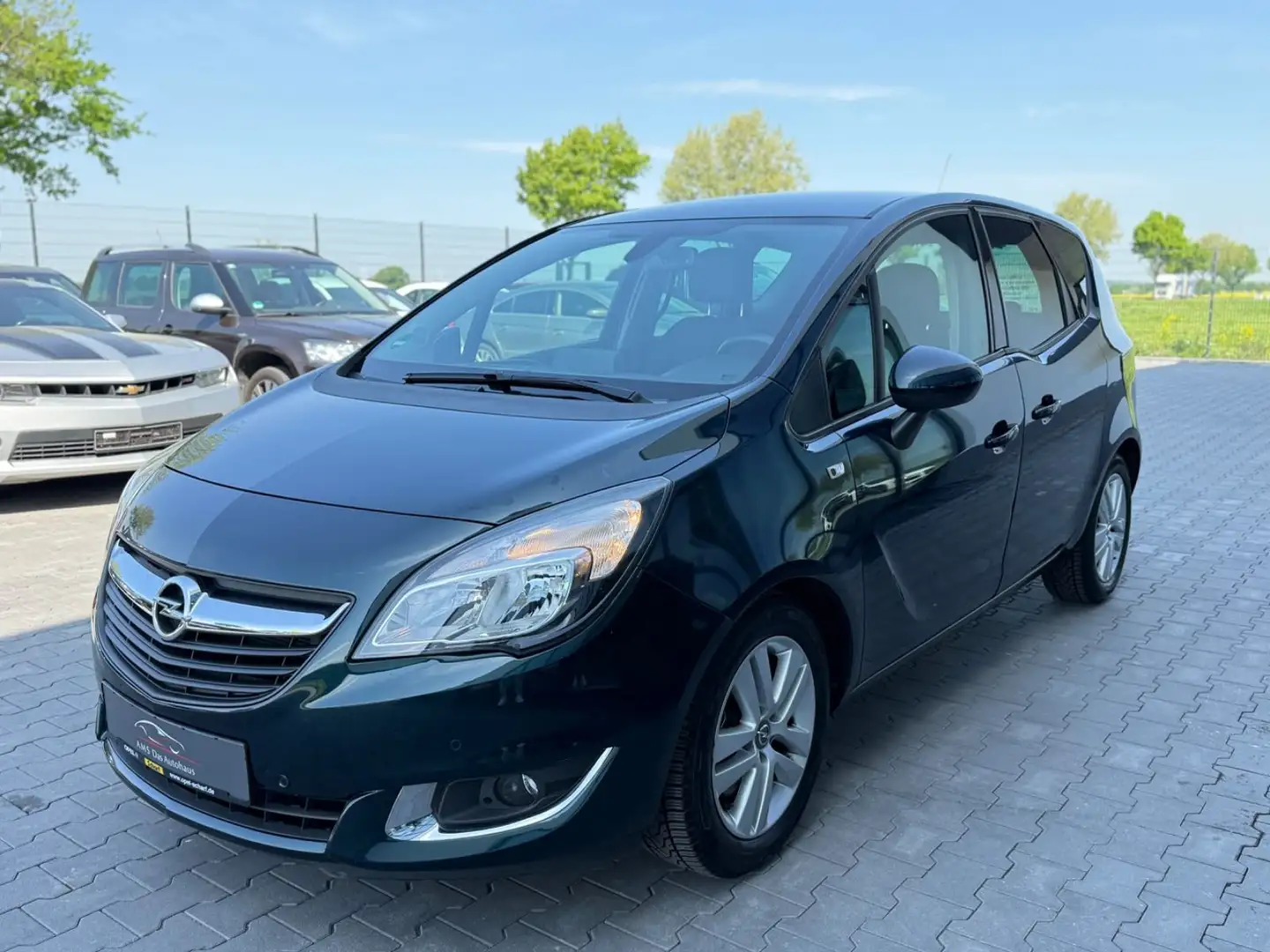 Opel Meriva B 1.4 16V Turbo Style Automatik Grün - 1