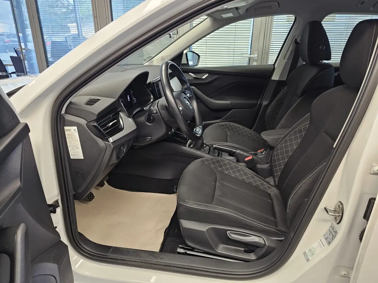 Skoda Kamiq Ambition LED,PDC,Sitzheizung,Navi,AHK, миниатюра 22