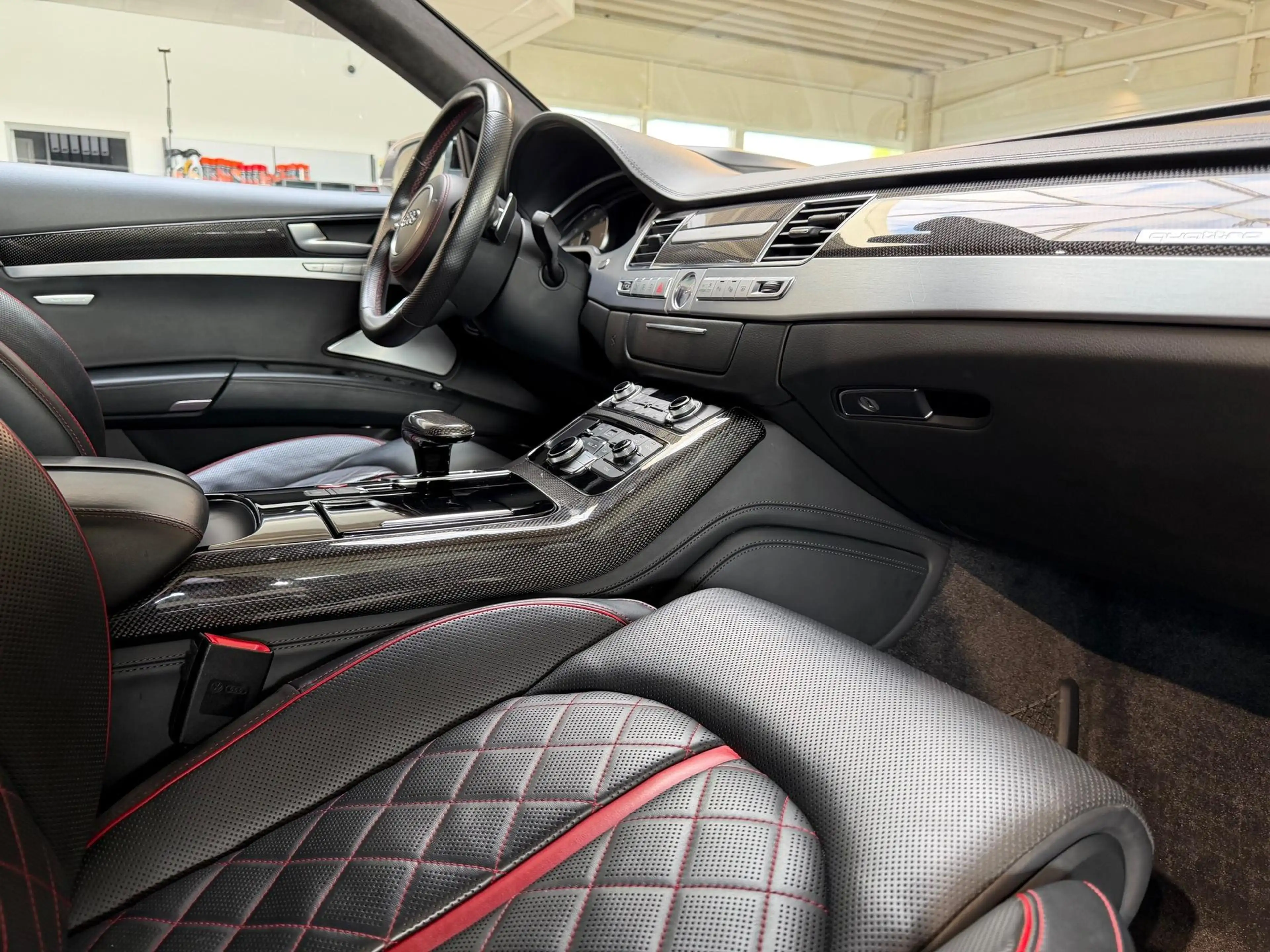 Audi S8 4.0 TFSI quattro 382 kW (519 PS), Autom. 8-Gang — photo 9