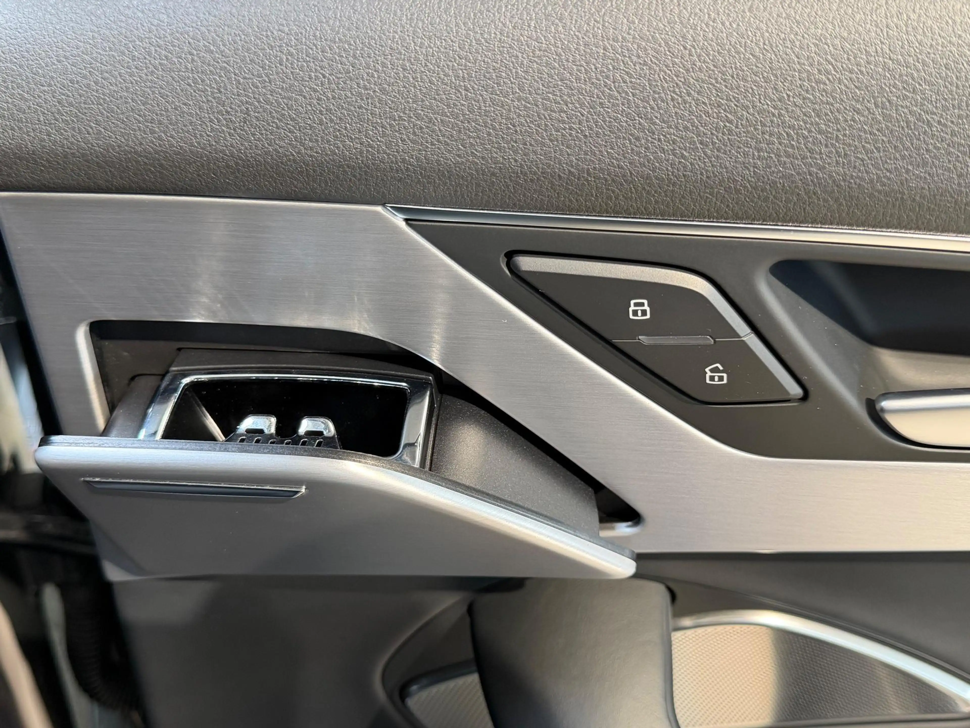 Audi S8 4.0 TFSI quattro 382 kW (519 PS), Autom. 8-Gang — photo 15