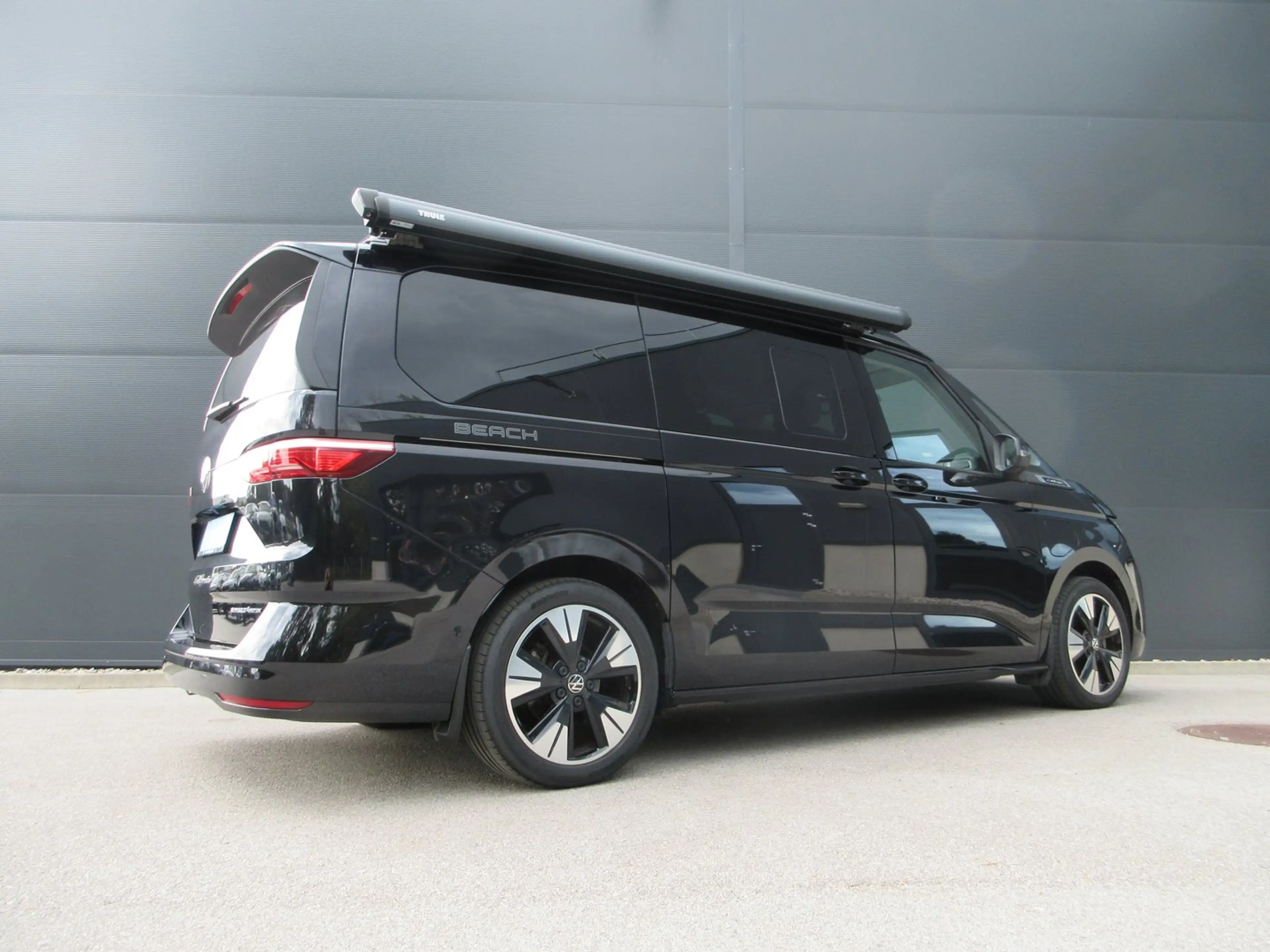 Volkswagen T7 California VW T7 California Beach eHybrid 180 kW 4M — photo 9