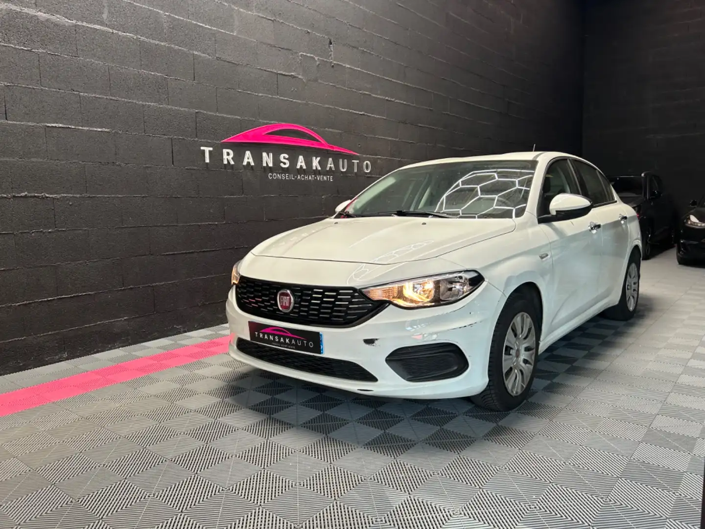 Fiat Tipo Easy Blanc - 1