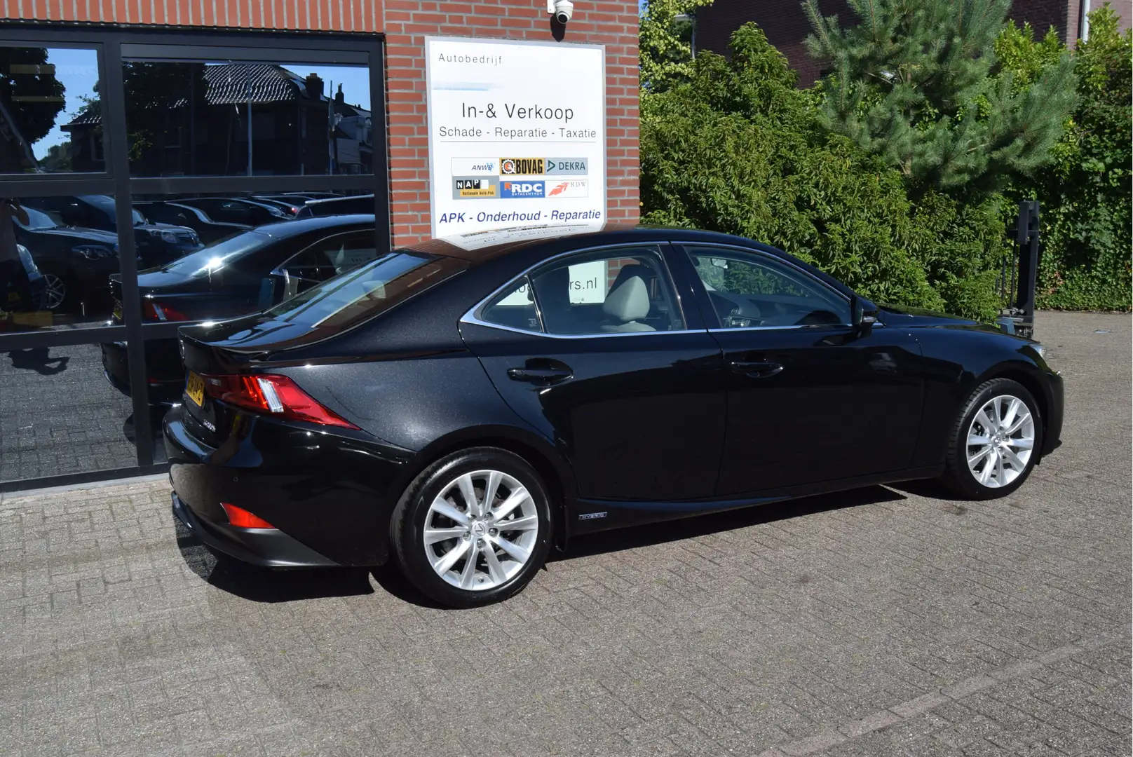 Lexus IS 300 300h Edition Nero - 2