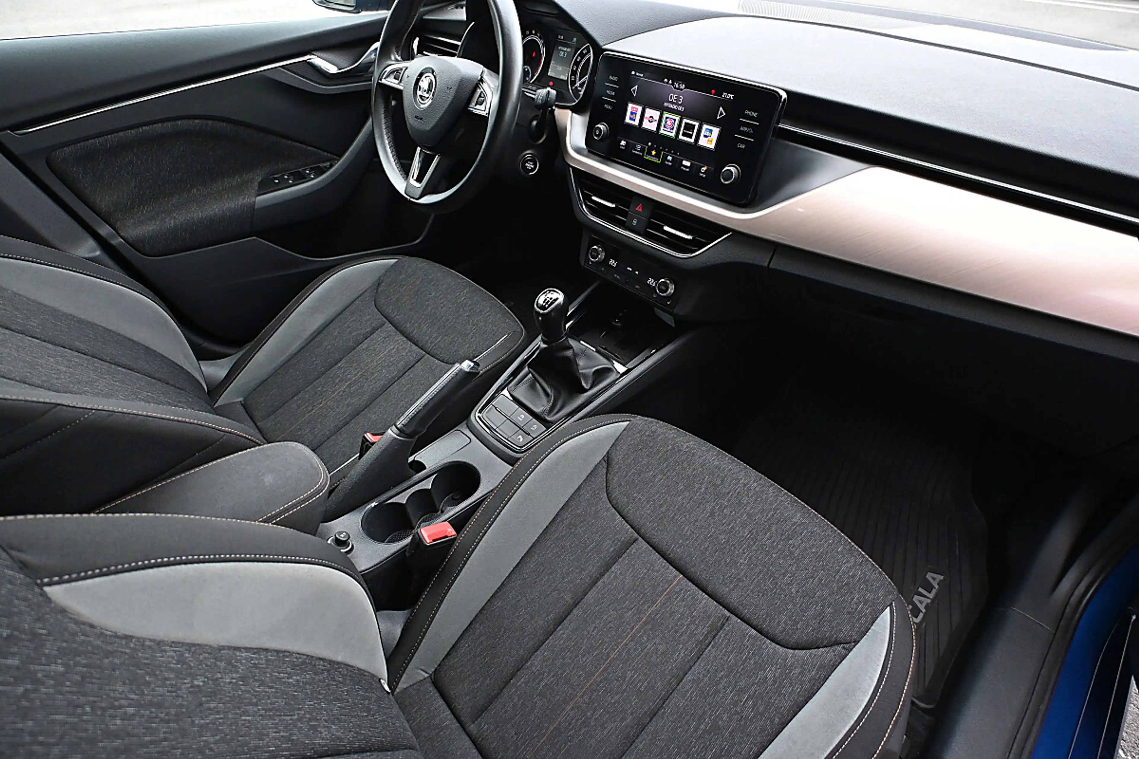 Skoda Scala 1,6 TDI Style ACC, AHK schwenkbar, LED, eKlappe... — photo 4