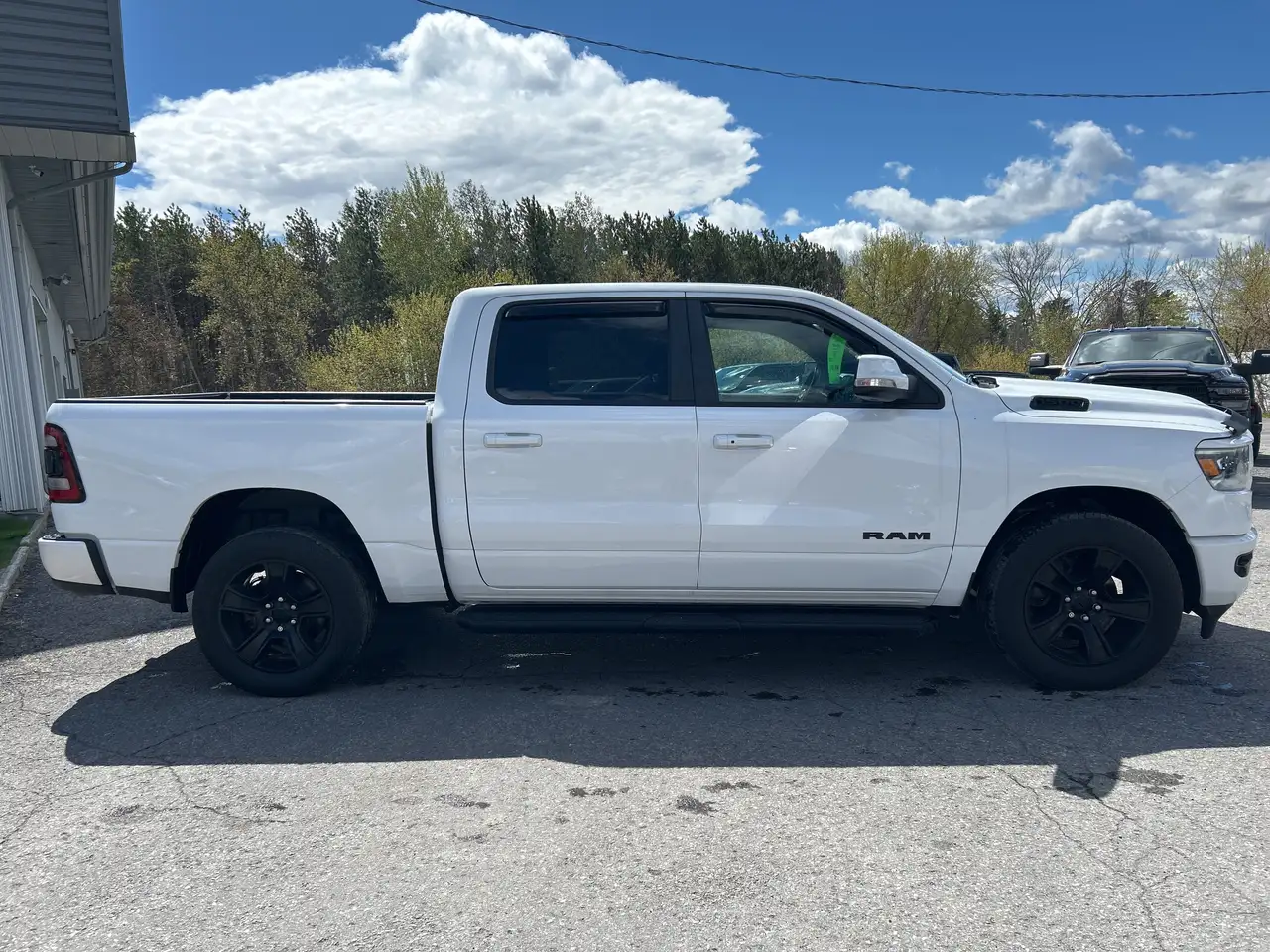 RAM 1500 снимка RAM 1500