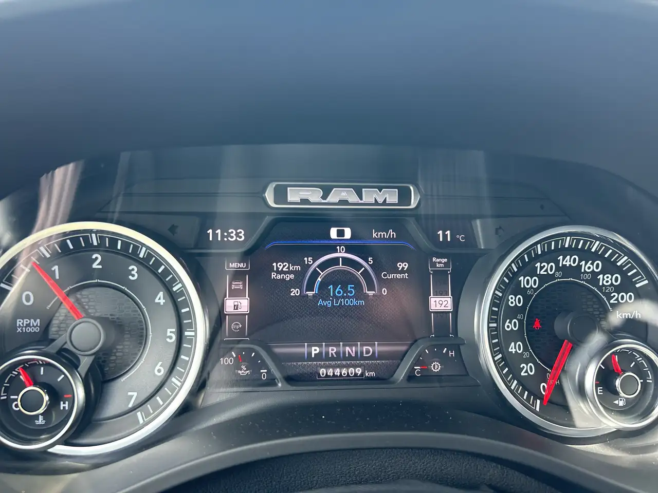 RAM 1500 снимка RAM 1500