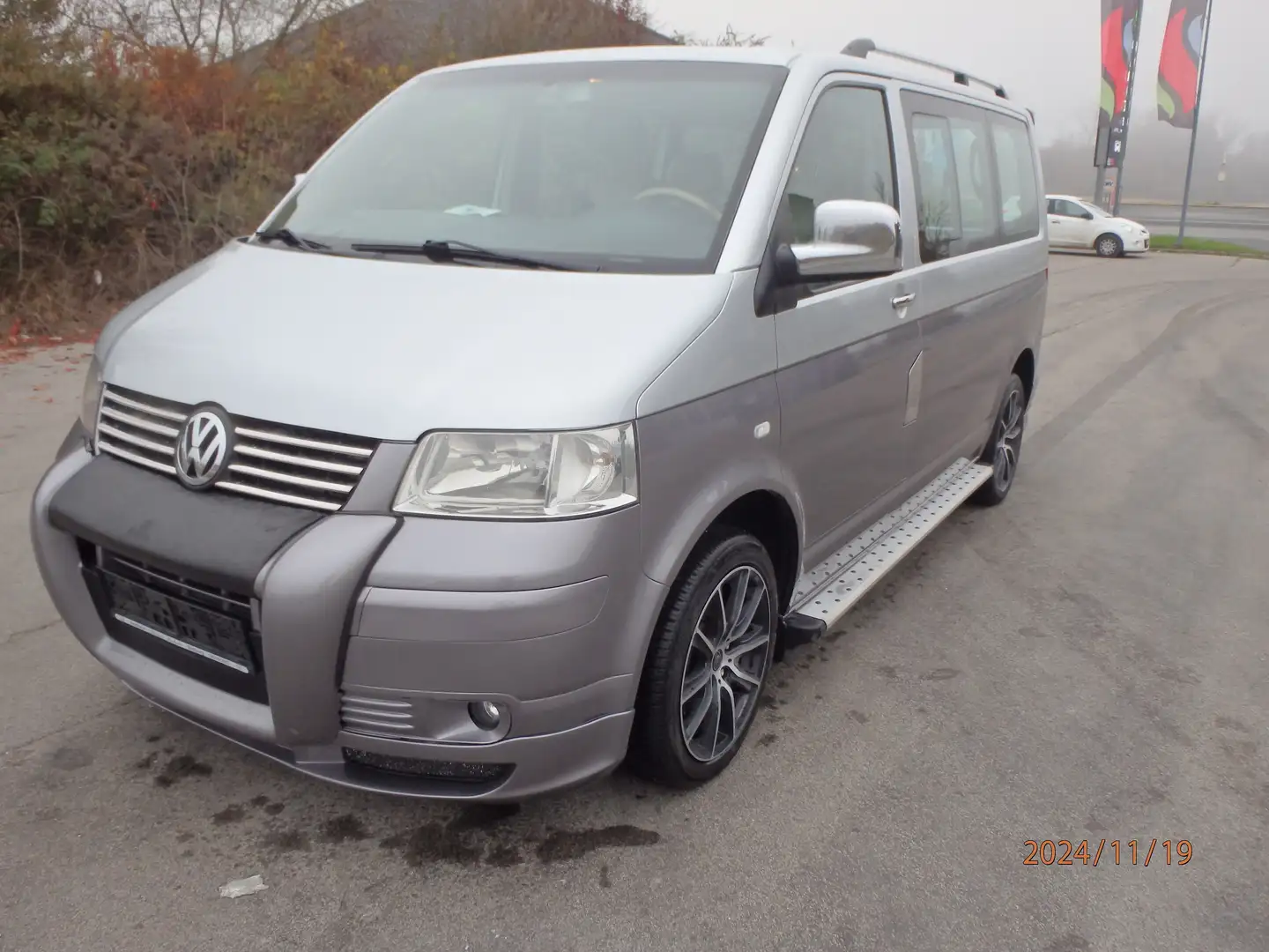 Volkswagen T5 Kombi Sondermodel 4 Sitze Leder - 2