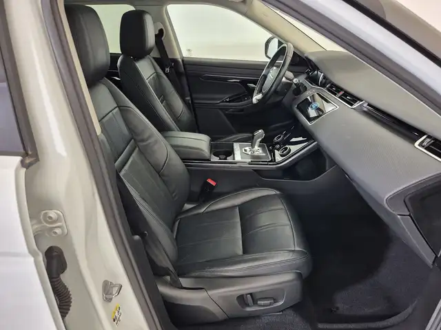 Land Rover Range Rover Evoque view 3