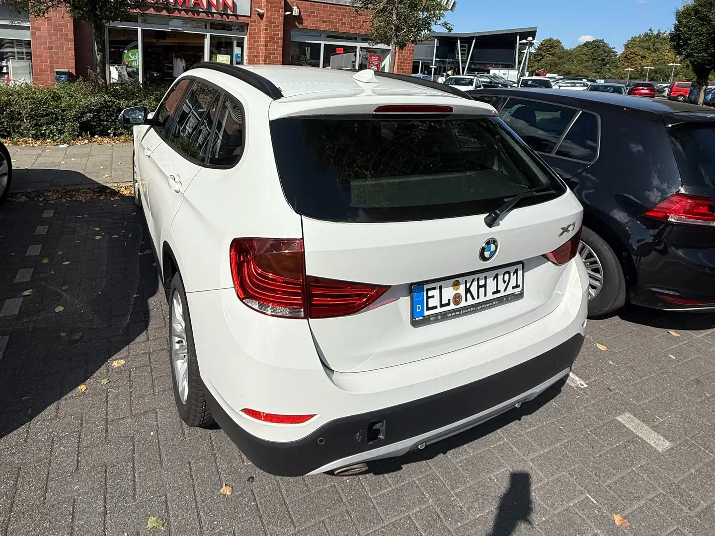 BMW X1 X1 sDrive16d Weiß - 2