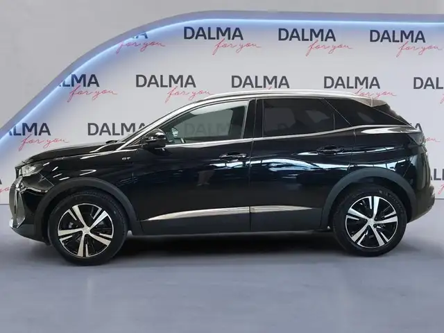 Peugeot 3008 view 2