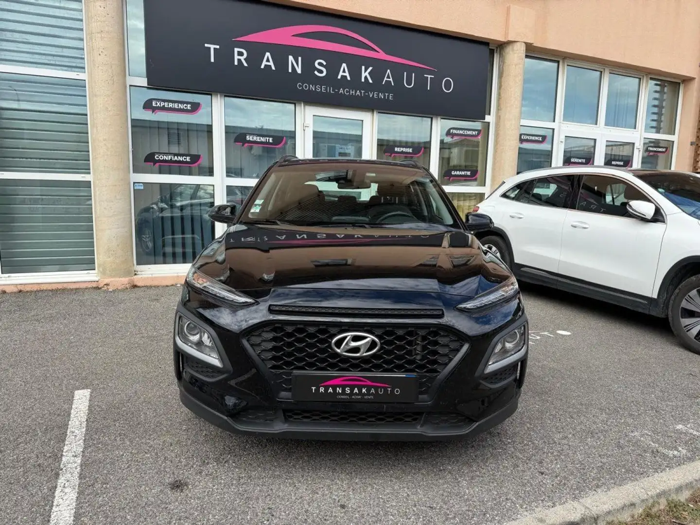 Hyundai KONA 1.0 T-GDi 120 Creative / 1ER MAIN Zwart - 2