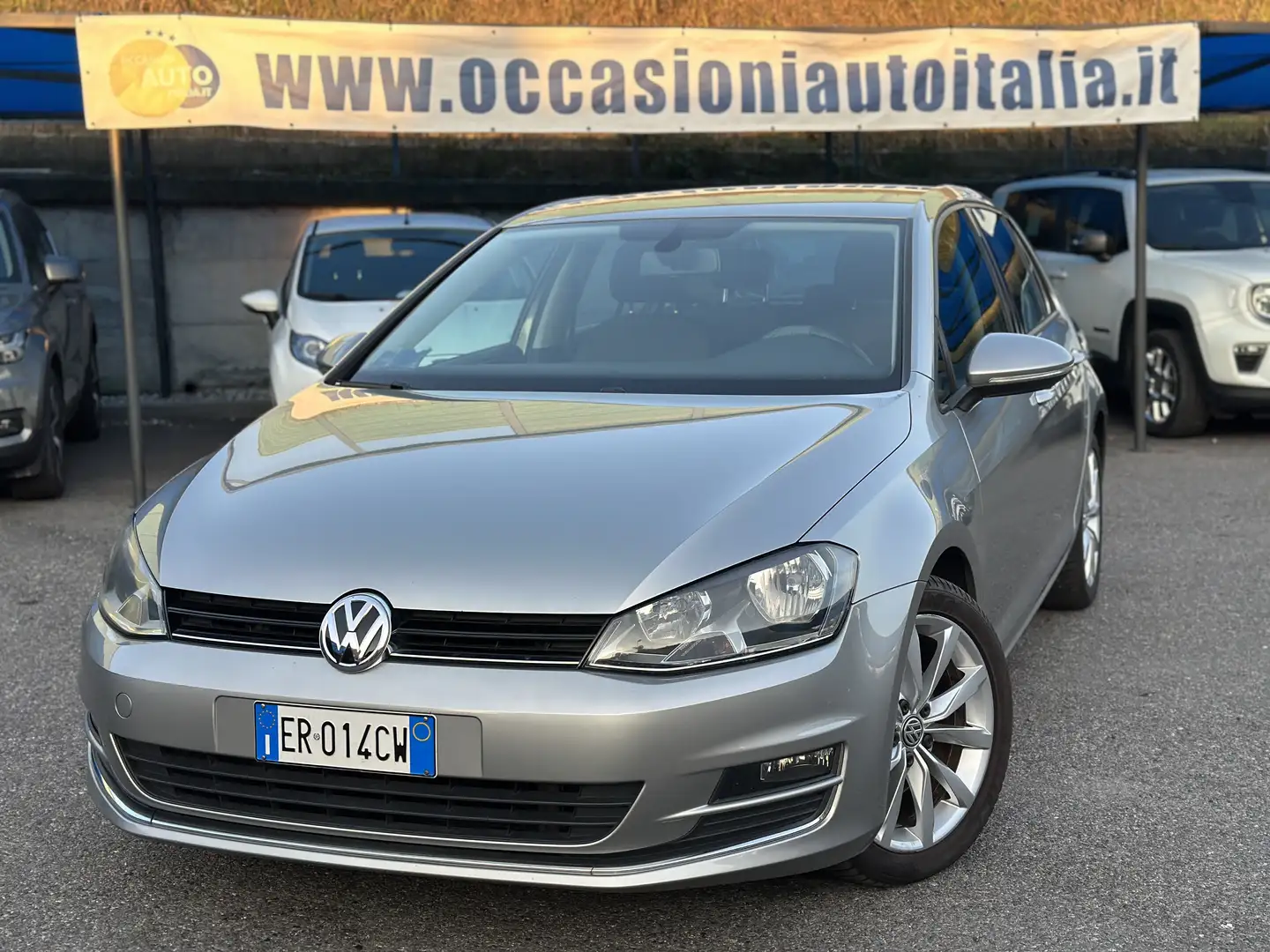 Volkswagen Golf 1.6 tdi Highline Argent - 1