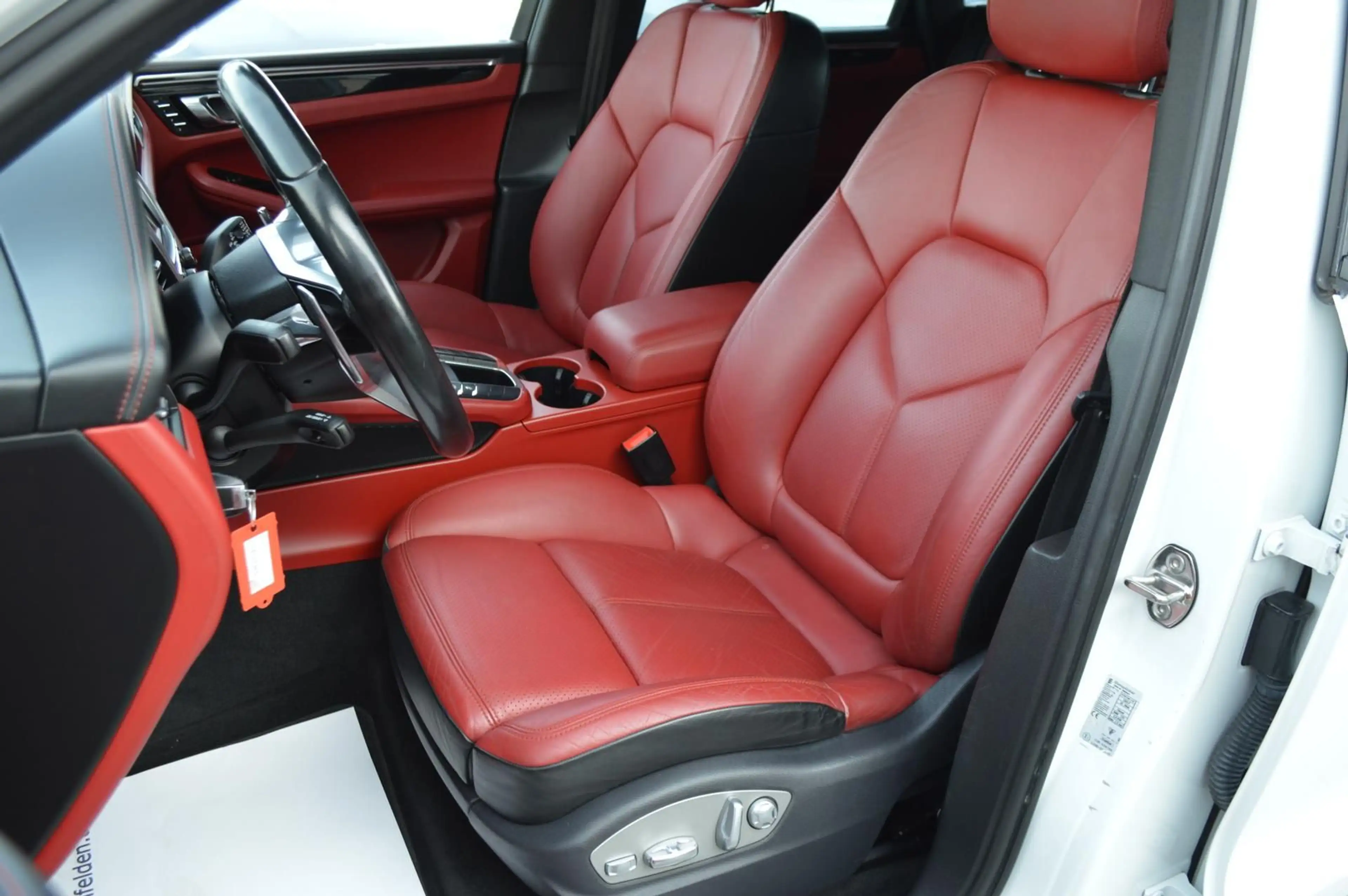 Porsche Macan S*Kamera*Bi-Xenon*Memory*Navi*PCM*Leder* — photo 12