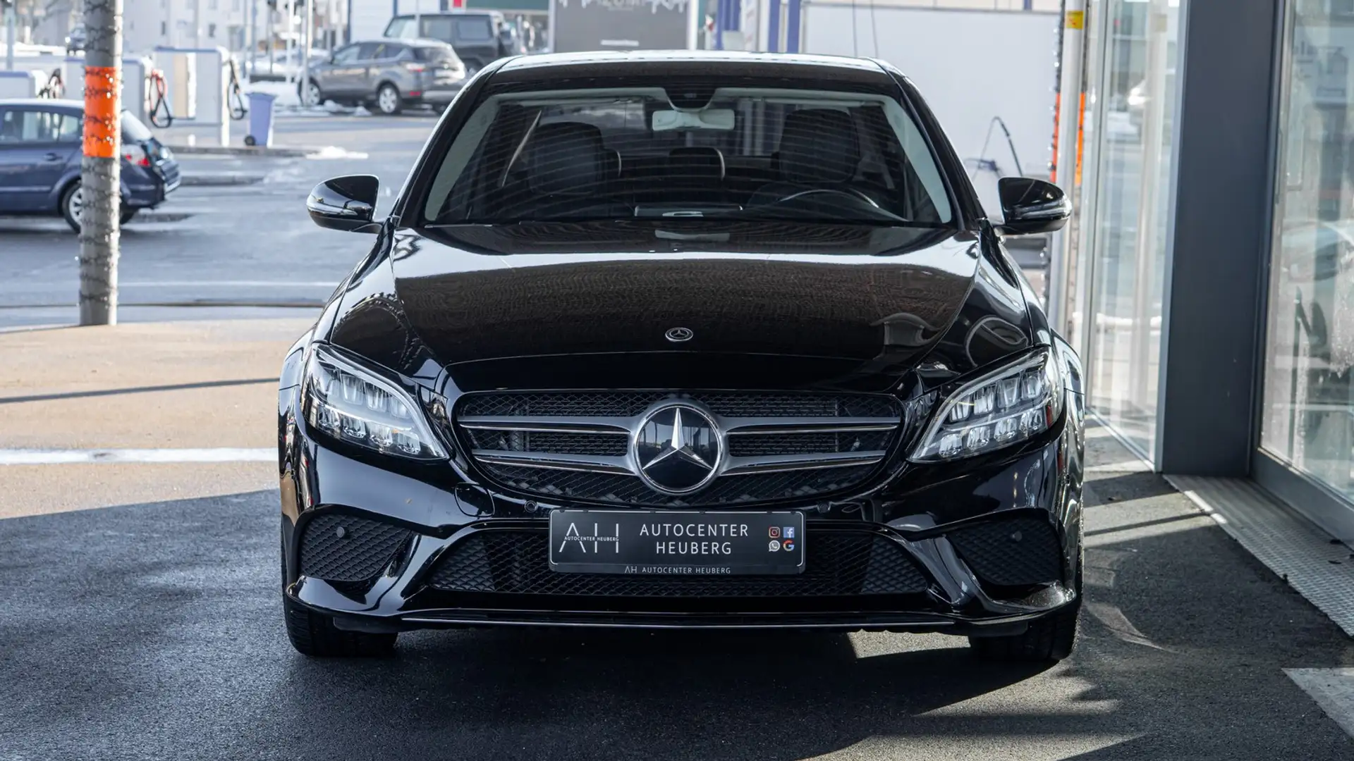 Mercedes-Benz C 180 CGI AVANTGARDE *KAM*NAVI*SHZ*PDC* Schwarz - 2