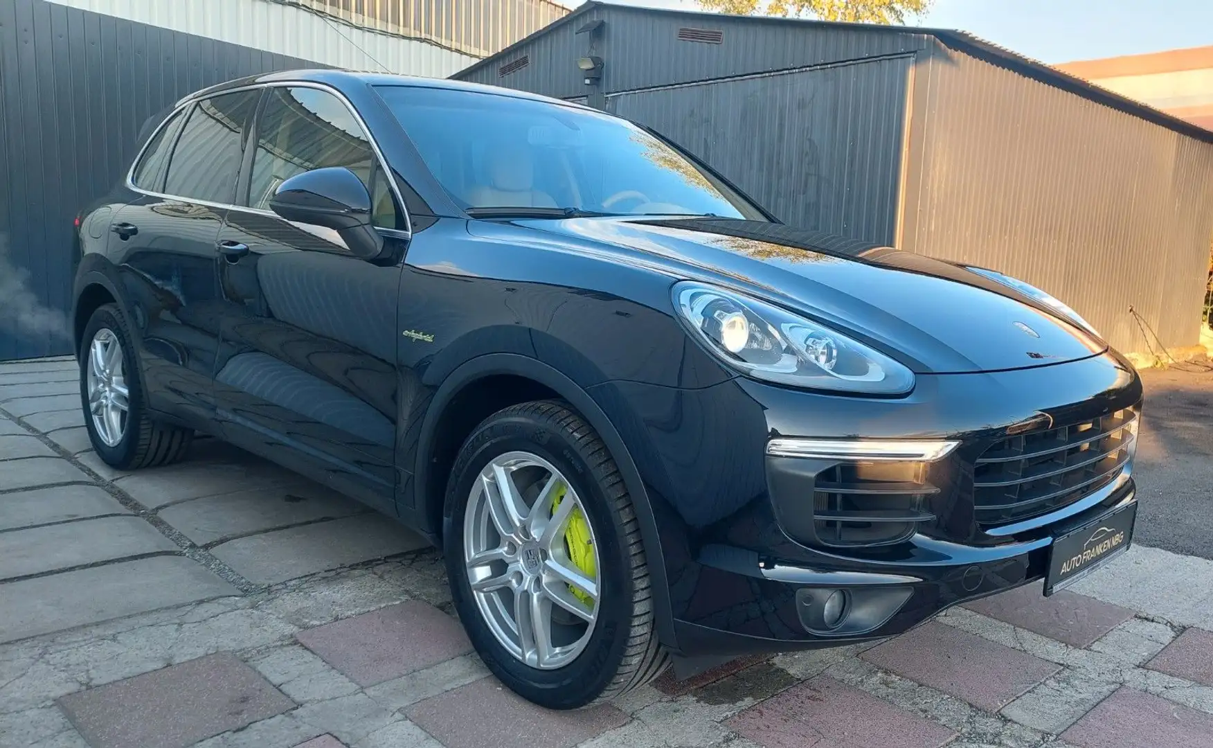 Porsche Cayenne S E-Hybrid Noir - 1
