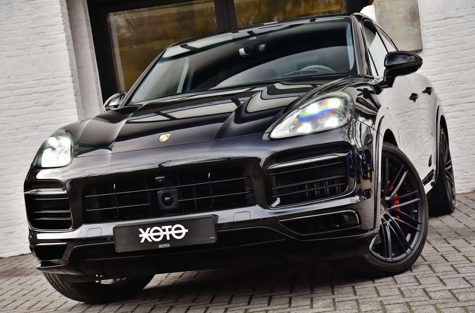 Porsche Cayenne GTS 4.0 BI-TURBO V8 COUPE SPORT DESIGN PACK Noir - 1