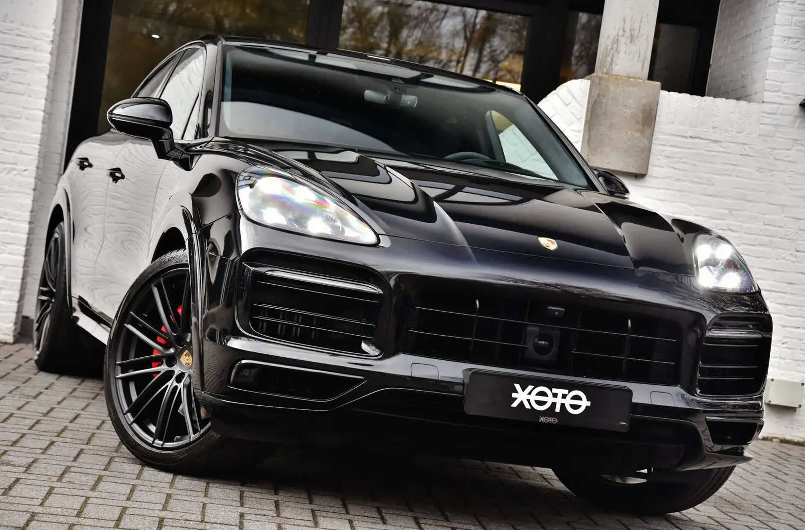 Porsche Cayenne GTS 4.0 BI-TURBO V8 COUPE SPORT DESIGN PACK Noir - 2
