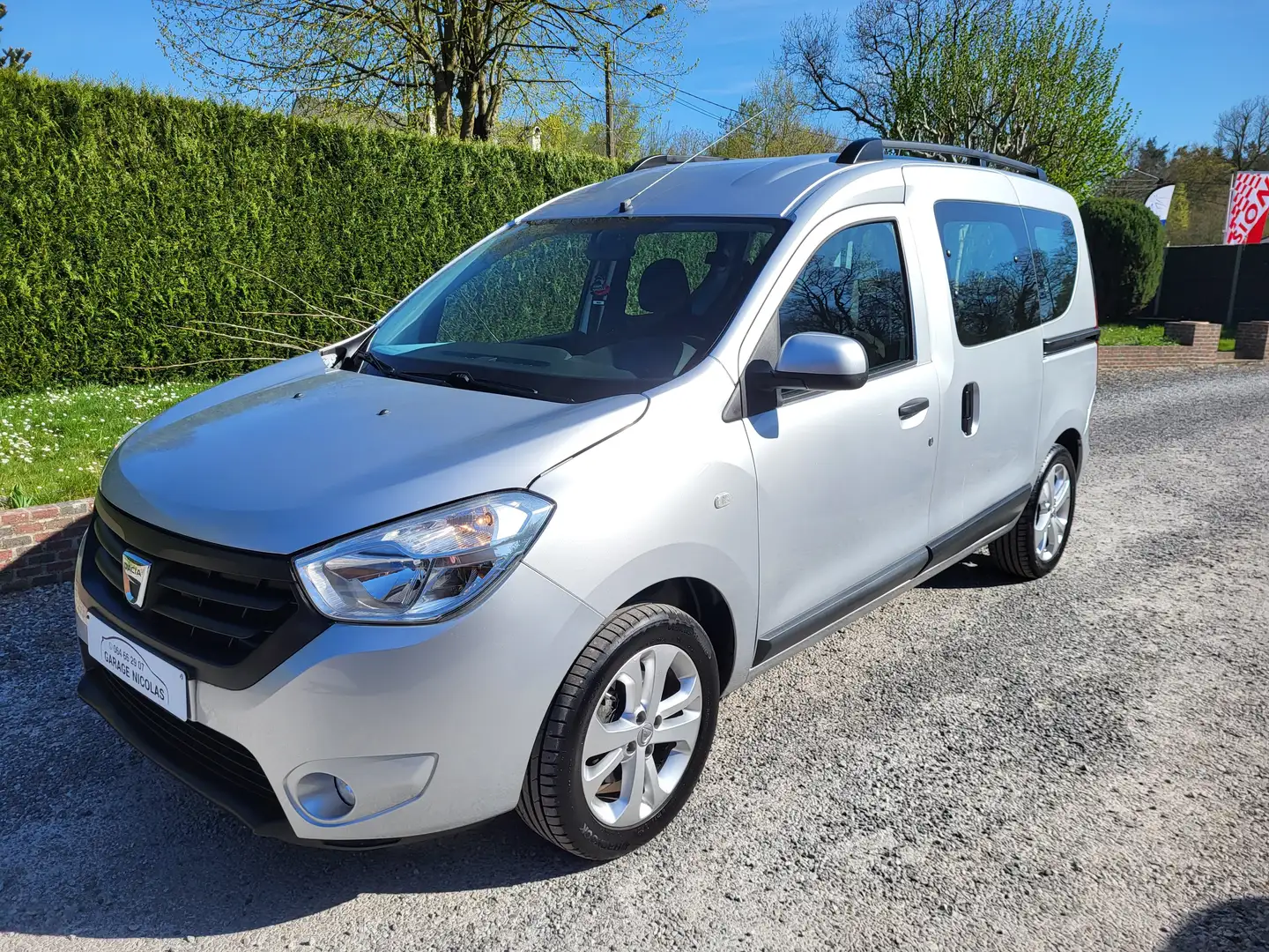 Dacia Dokker 1.2 TCe Anniversary Grijs - 2