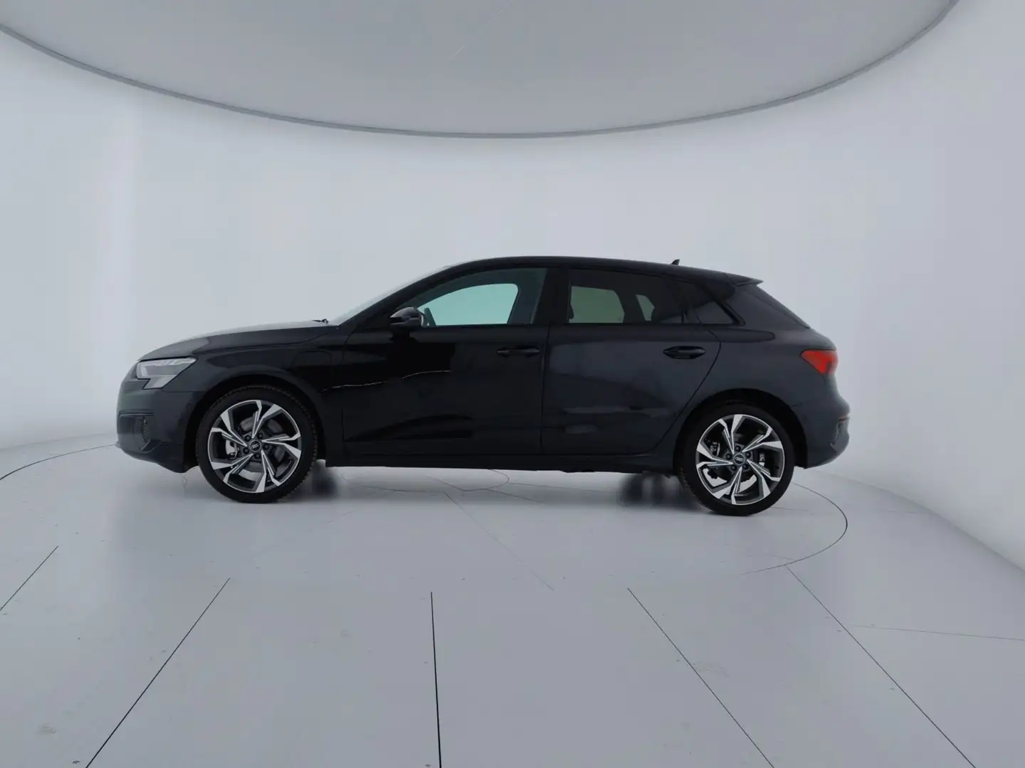 Audi A3 SPB 40 TFSI e S tronic Business Advanced Nero - 2