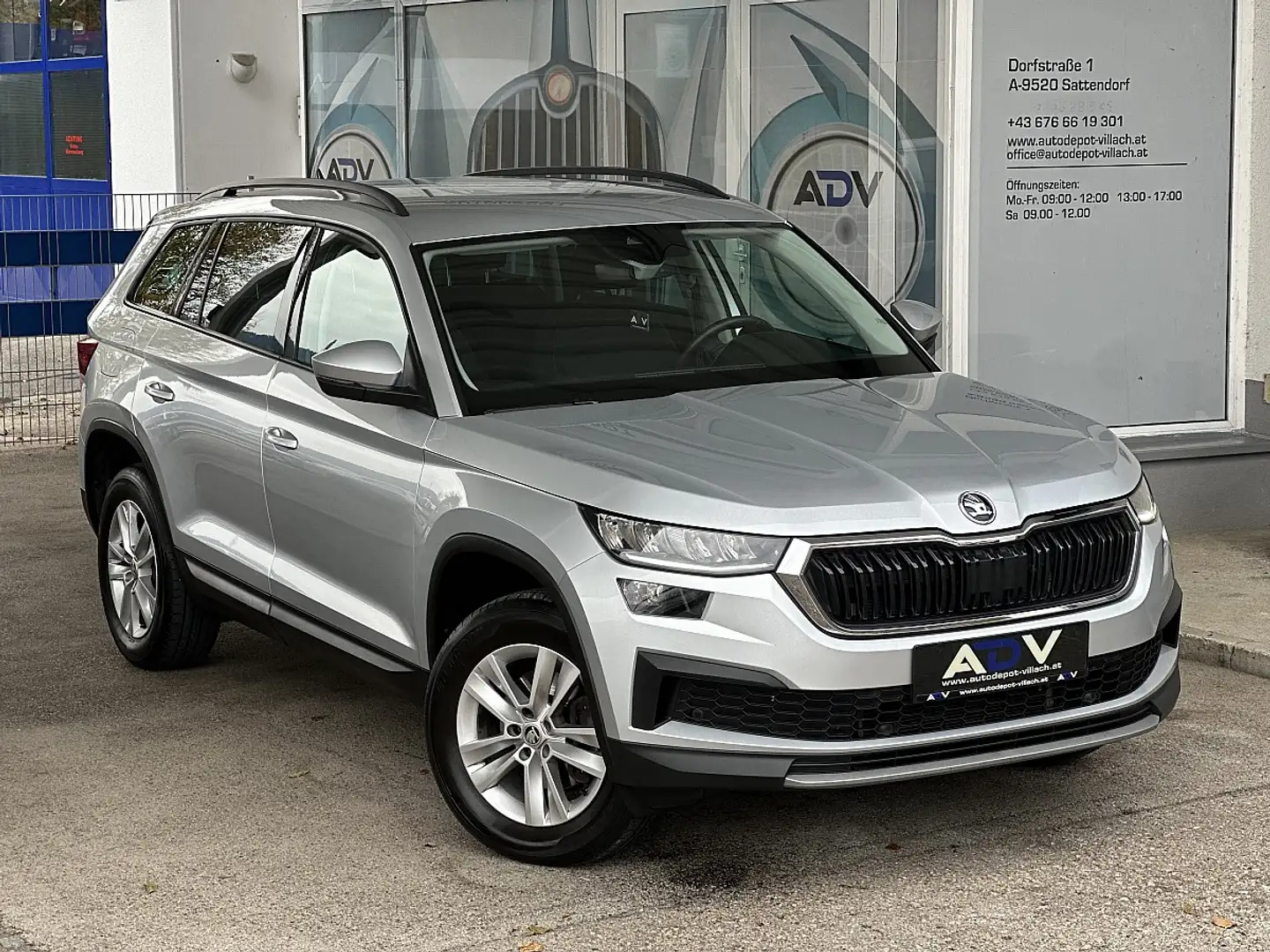 Skoda Kodiaq 2,0 TDI SCR 4x4 SC DSG Silber - 1