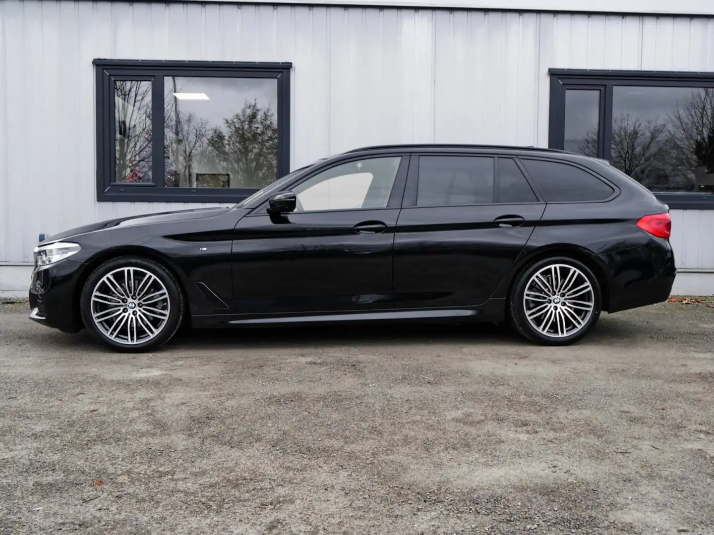 BMW 520 i Touring M Sport Head-Up+Leder+Panorama+LED Nero - 2