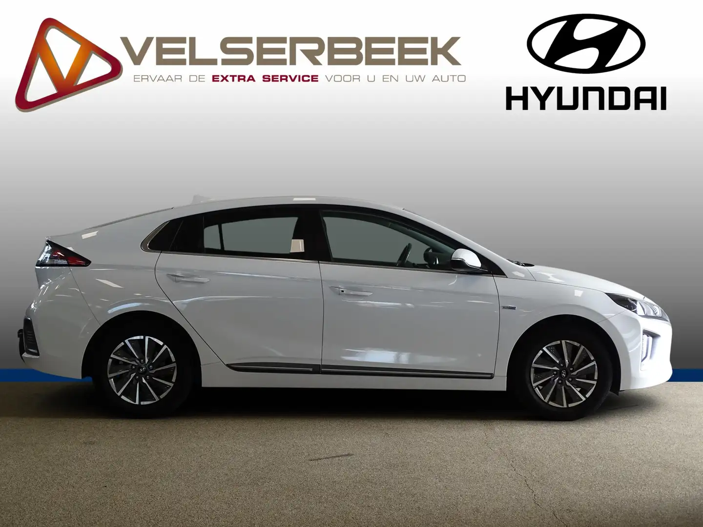 Hyundai IONIQ EV Premium * TREKHAAK / €2000,- SUBSIDIE * White - 2