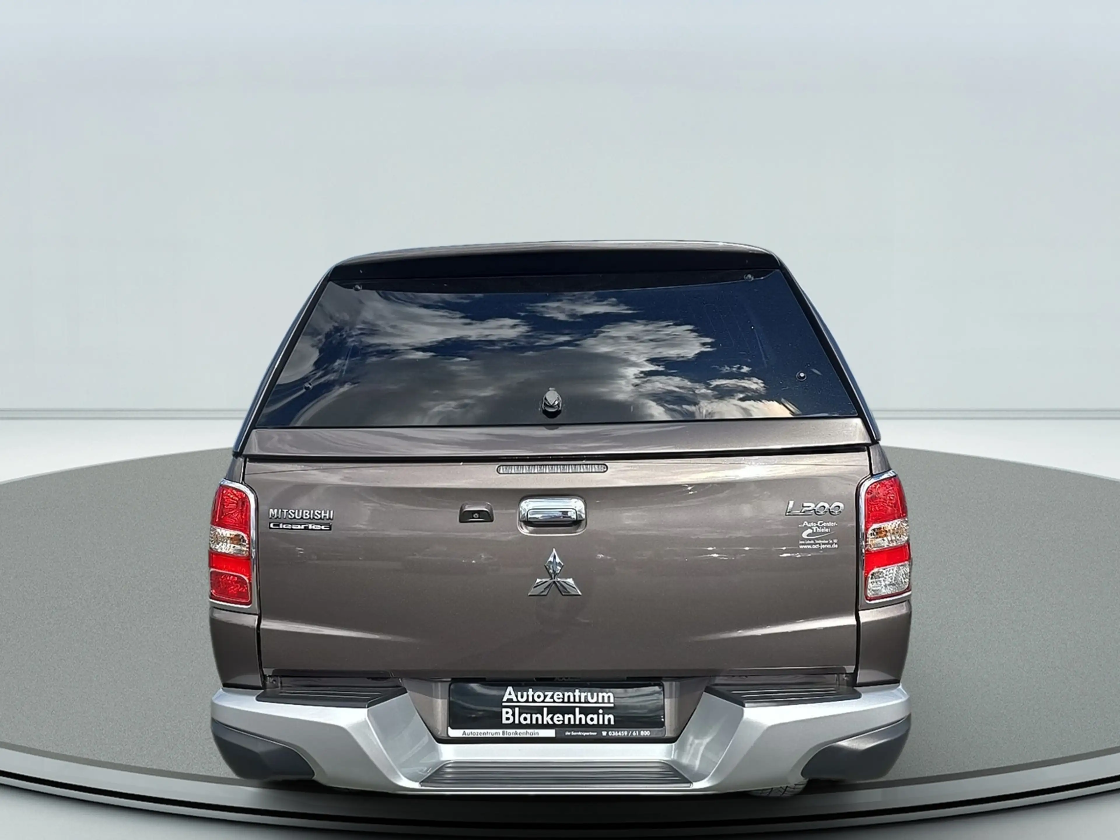 Mitsubishi L200 Plus Club Cab 4WD — photo 6