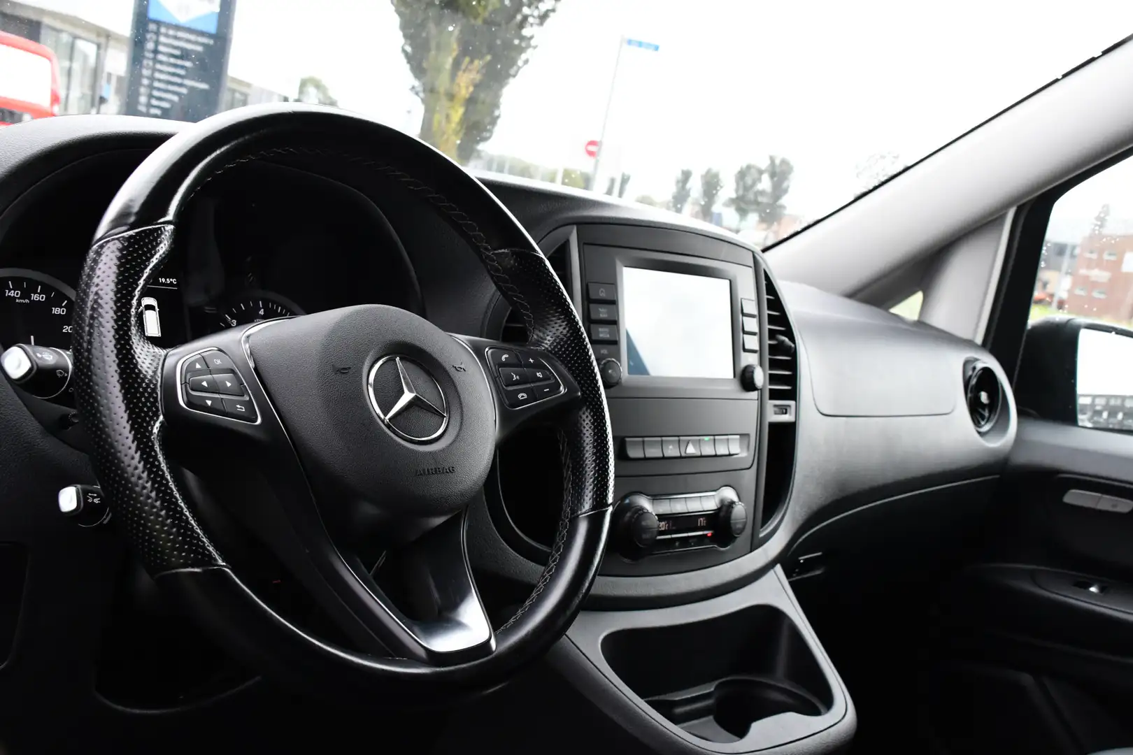 Mercedes-Benz Vito 119 CDI AMG Edition Adaptieve Cruise, Camera, LED, Gris - 2