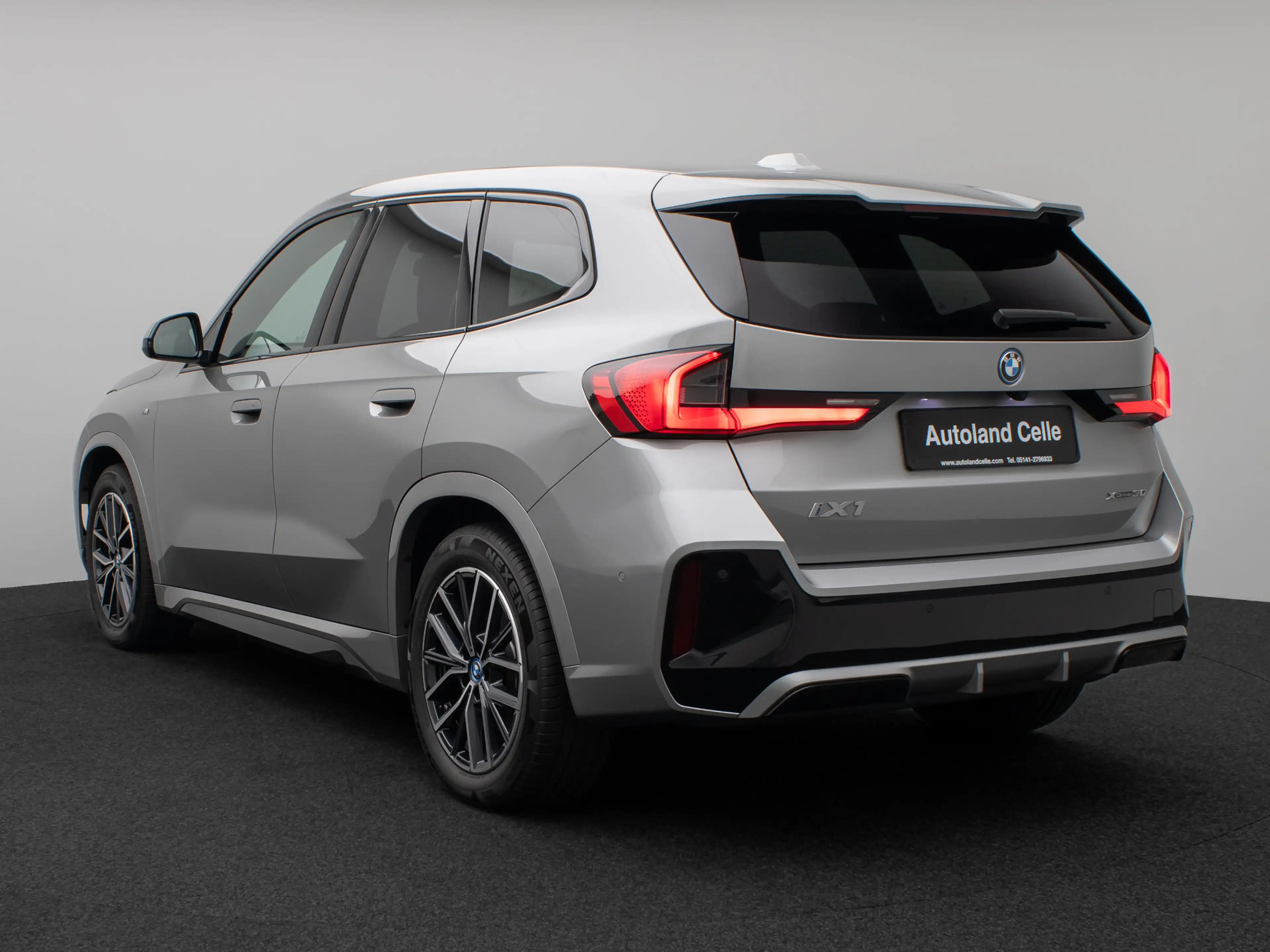 BMW iX1 M Sport Panorama Kamera DAB Komfort LED — photo 9