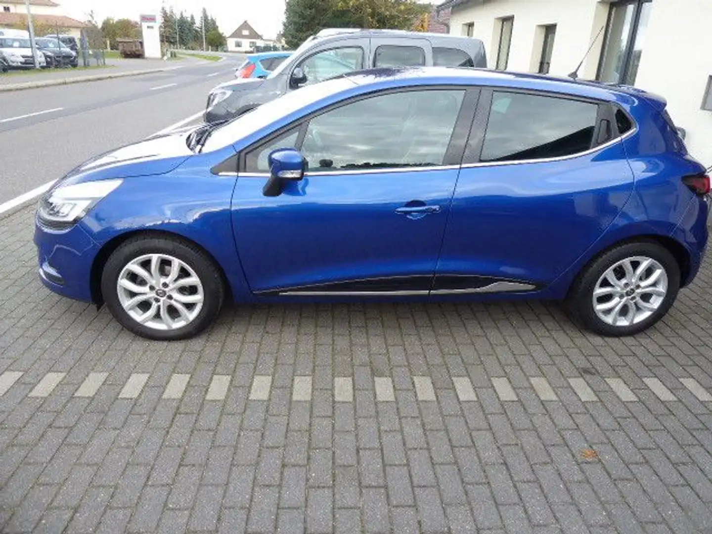 Renault Clio IV Intens Blau - 2