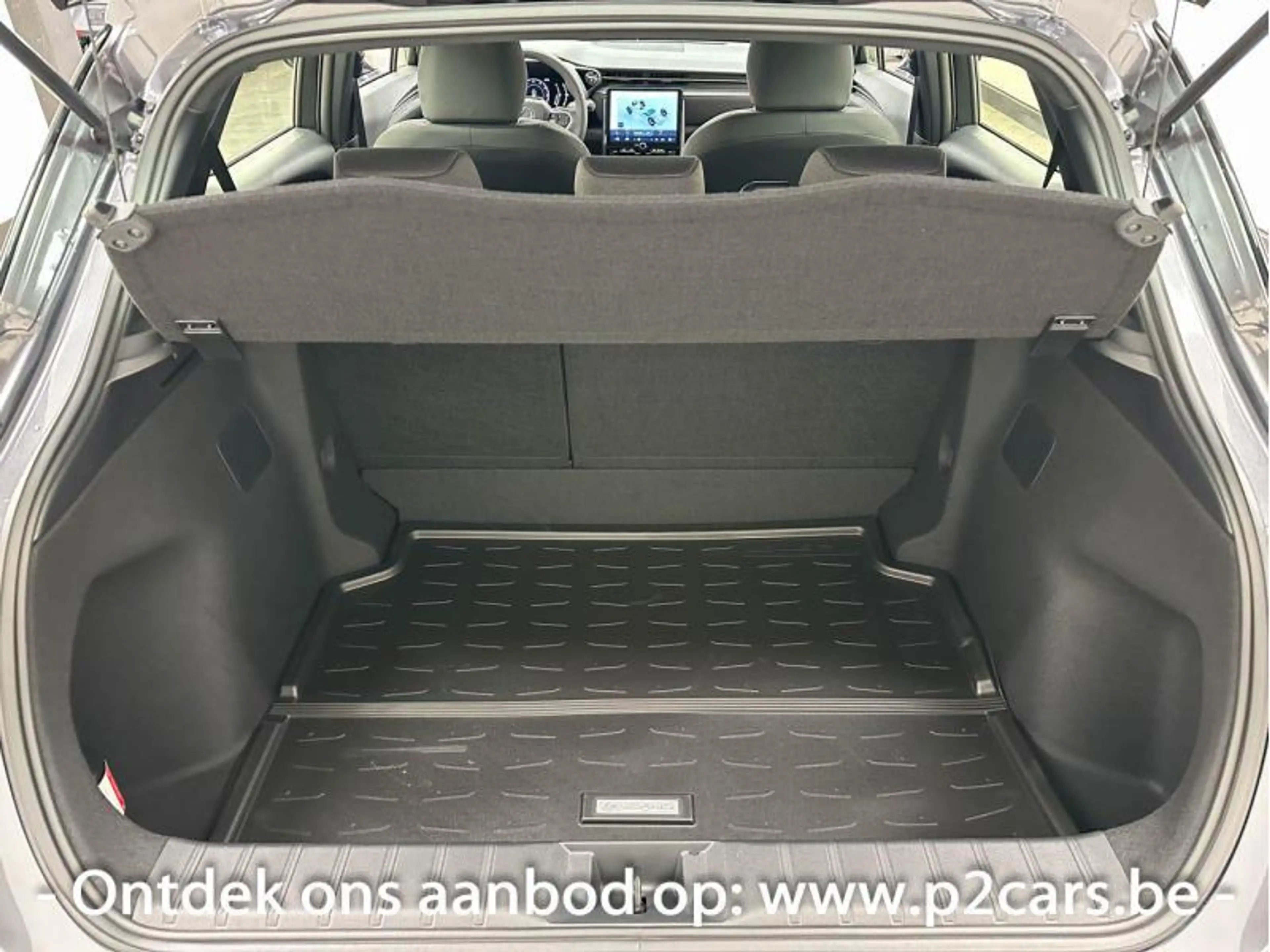 Lexus LBX Base + Comfort & Safety Pack — photo 13