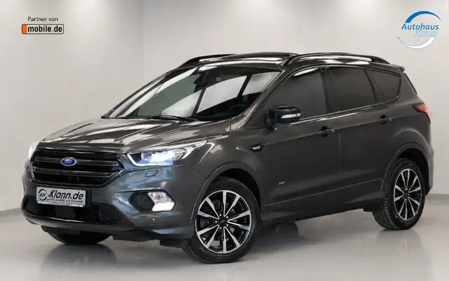 Ford Kuga view 3