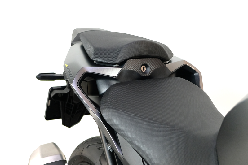 Honda CB 750 Hornet — photo 7