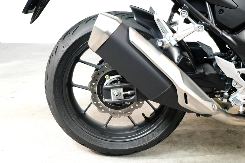 Honda CB 750 Hornet — photo 6