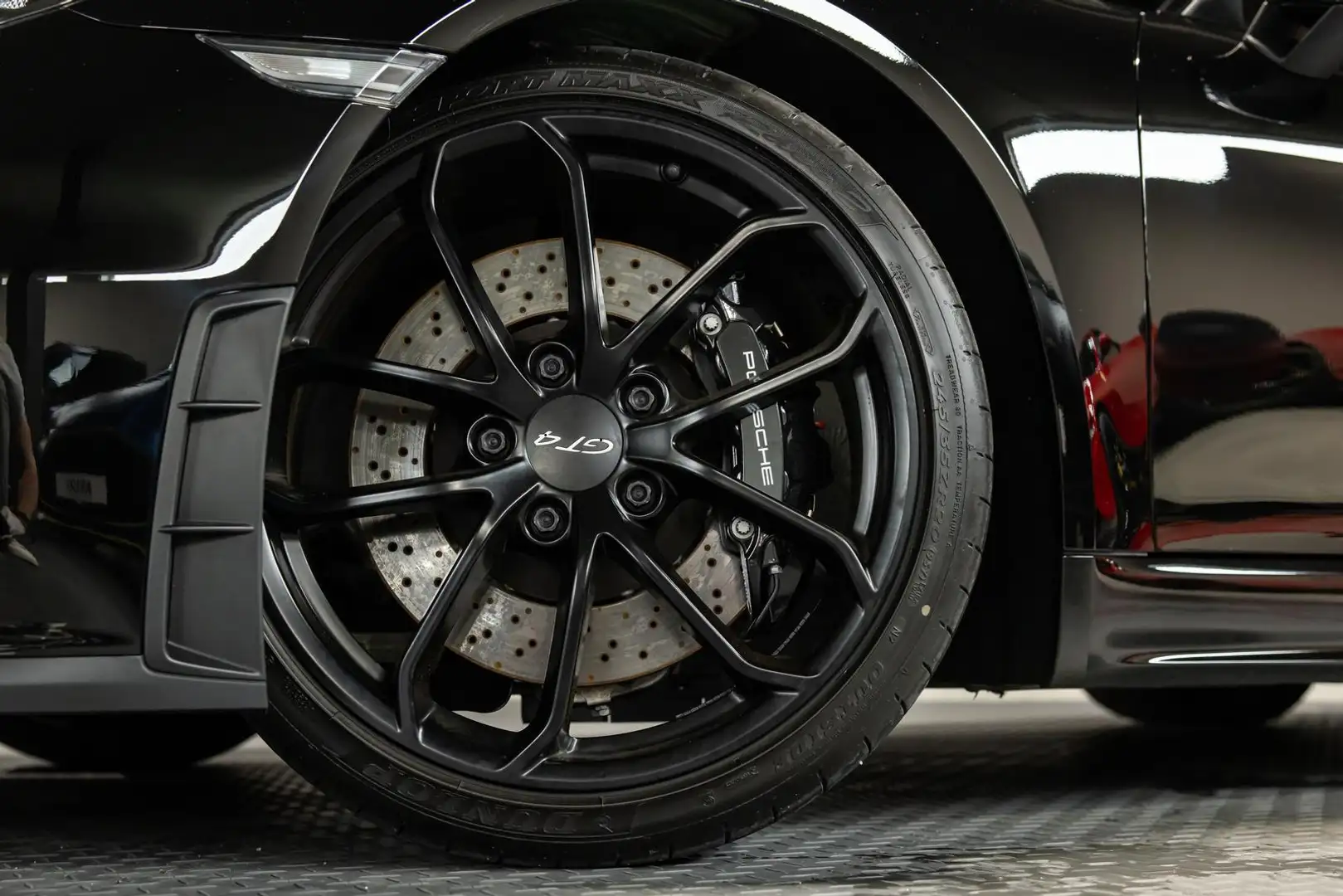 Porsche Cayman 718 Cayman GT4 APPLE SPORT-AGA *SCHALE+SCHALTER* Schwarz - 2