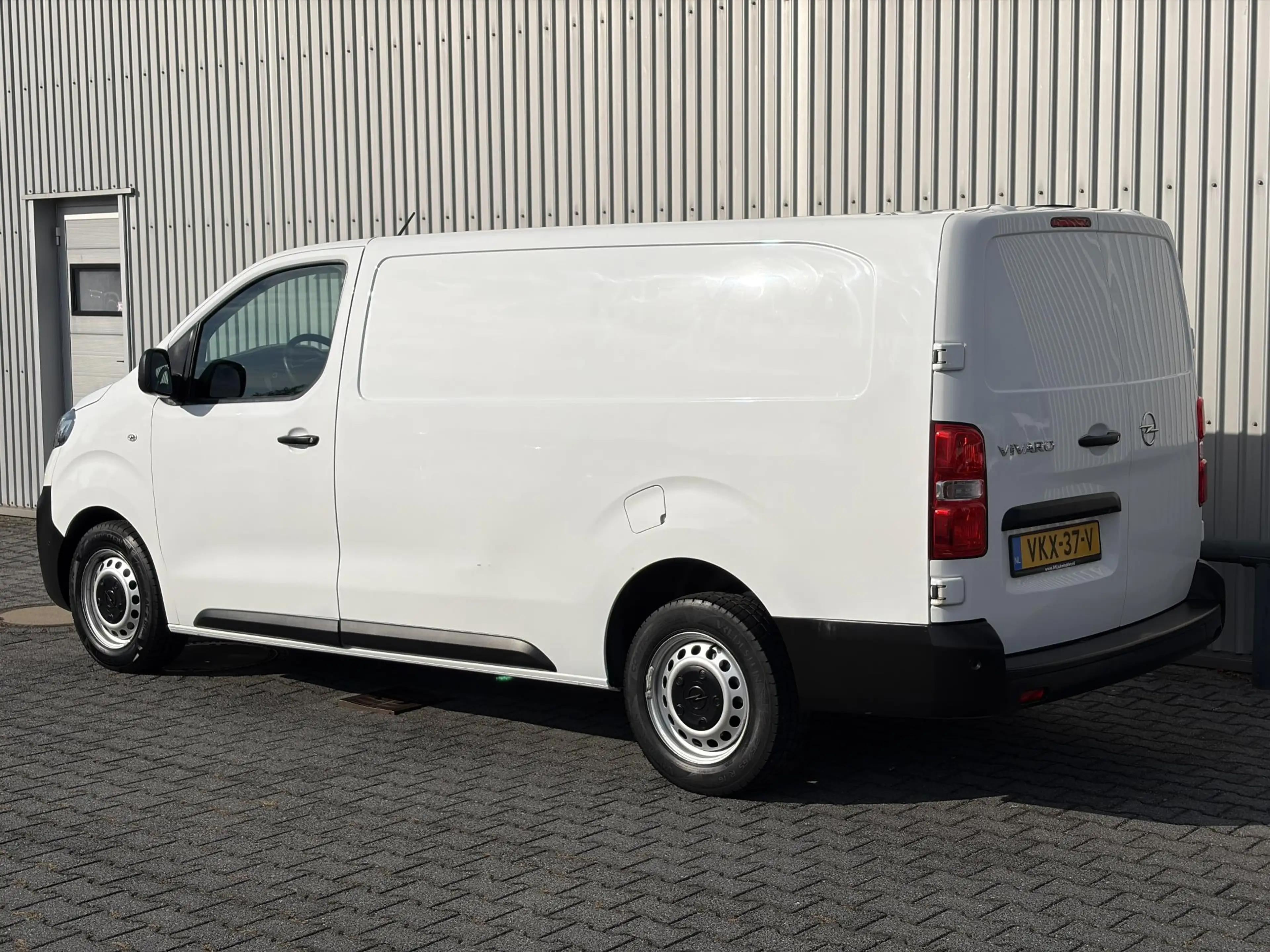Opel Vivaro 1.5 CDTI L3H1 Edition*NAVI*CRUISE*CAM*A/C*TEL*3PER — photo 2